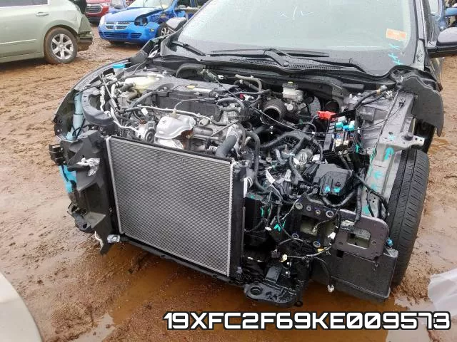 19XFC2F69KE009573 фото 10