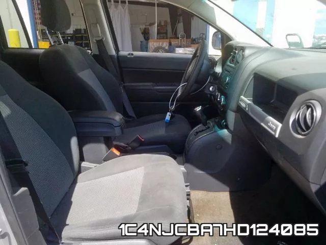 1C4NJCBA7HD124085 фото 6