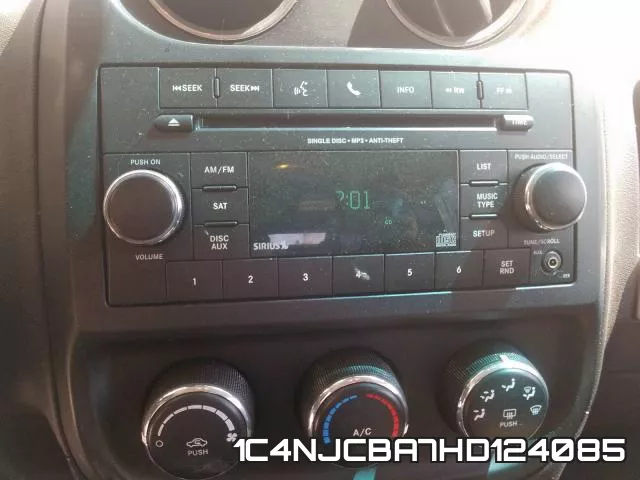 1C4NJCBA7HD124085 фото 10