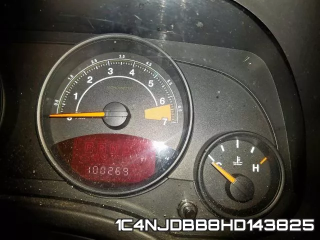 1C4NJDBB8HD143825 фото 9