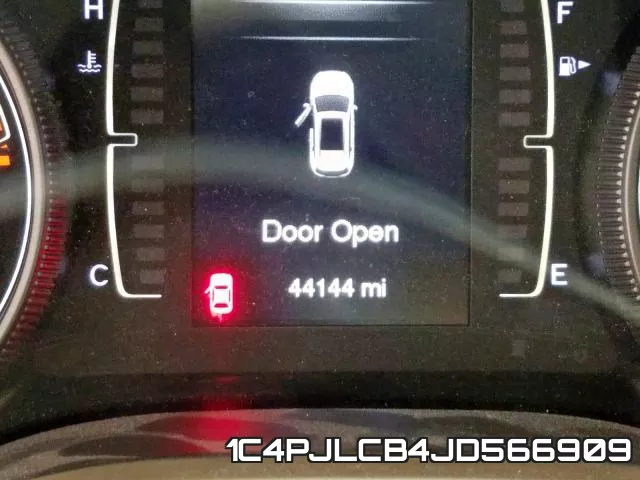1C4PJLCB4JD566909 фото 9