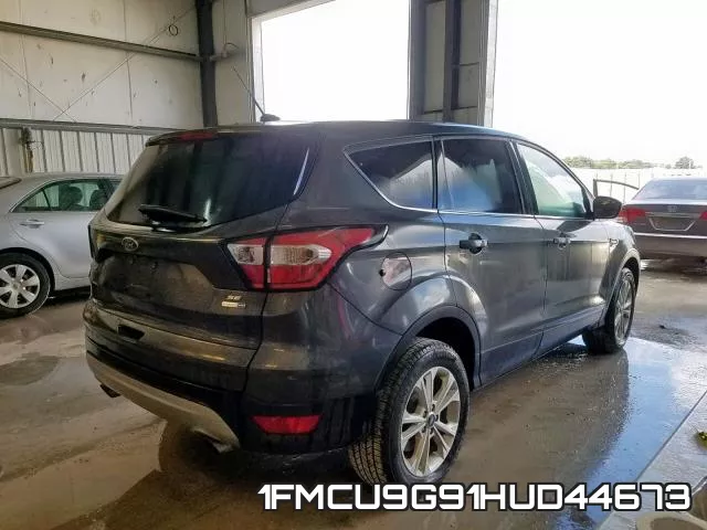1FMCU9G91HUD44673 фото 5