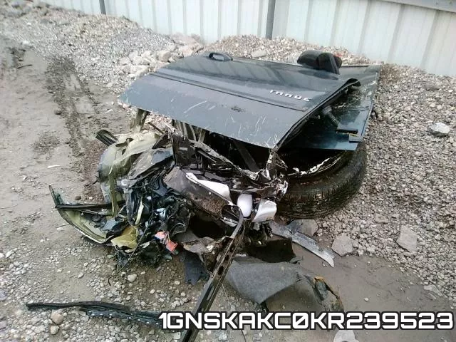 1GNSKAKC0KR239523 фото 10