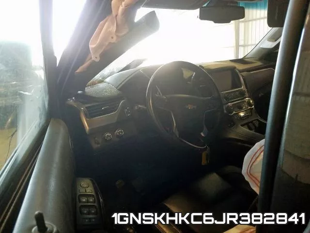 1GNSKHKC6JR382841 фото 10