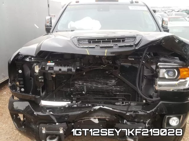 1GT12SEY7KF219028 фото 8