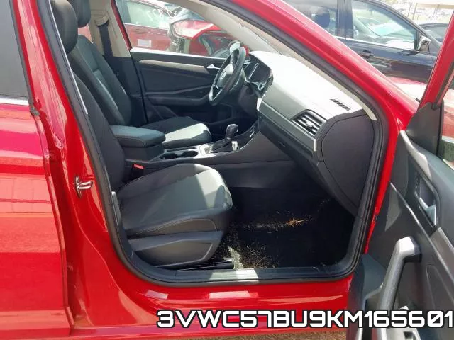3VWC57BU9KM165601 фото 6
