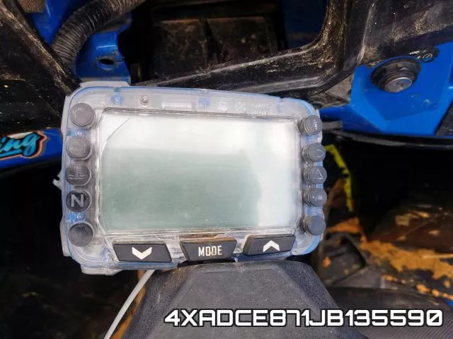 4XADCE871JB135590 фото 9