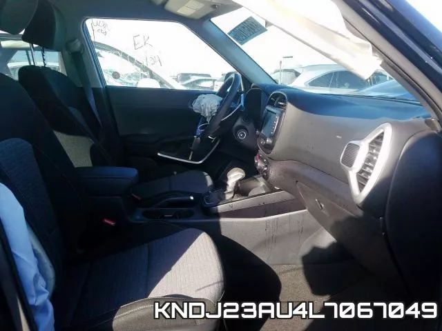 KNDJ23AU4L7067049 фото 6
