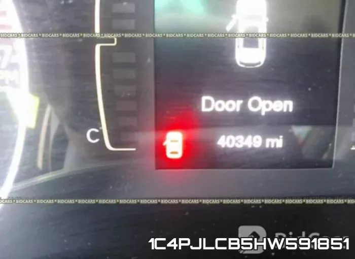 1C4PJLCB5HW591851 фото 8