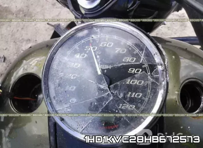 1HD1KVC28HB672573 фото 8