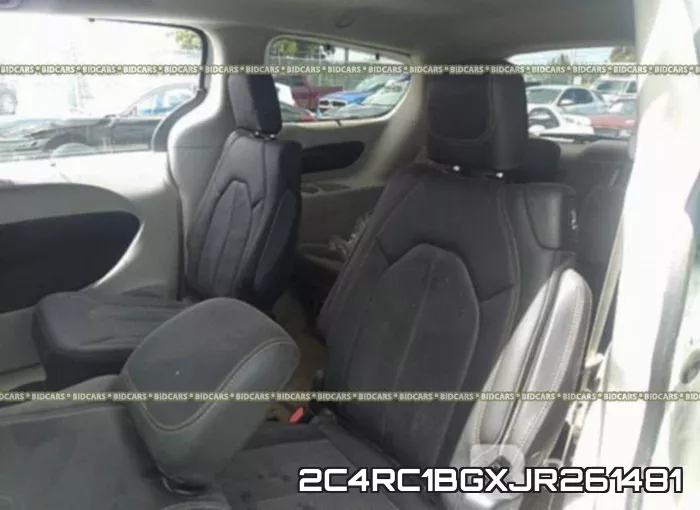 2C4RC1BGXJR261481 фото 9