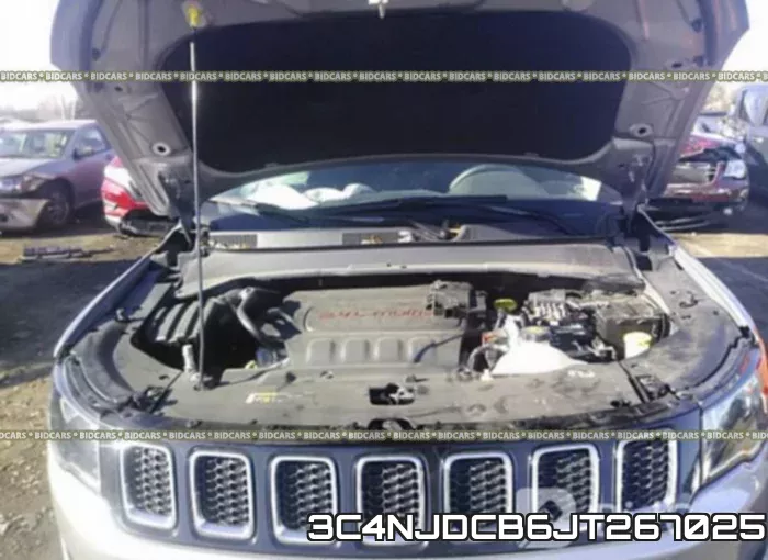 3C4NJDCB6JT267025 фото 2