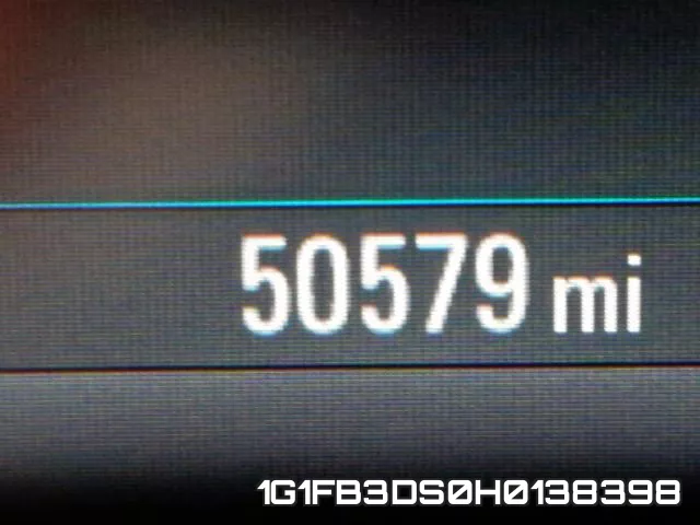1G1FB3DS0H0138398 фото 9