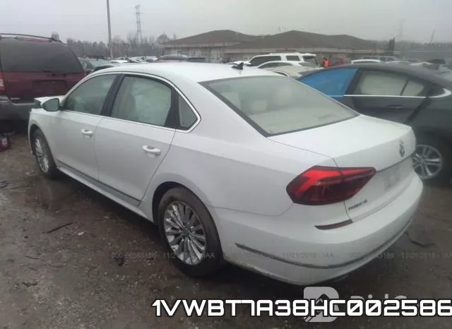 1VWBT7A38HC002586 фото 4