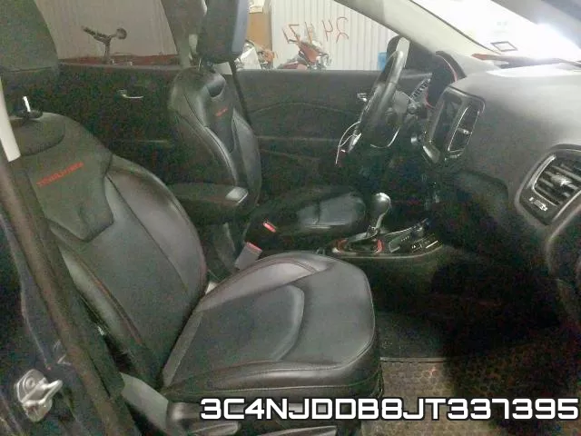 3C4NJDDB8JT337395 фото 6