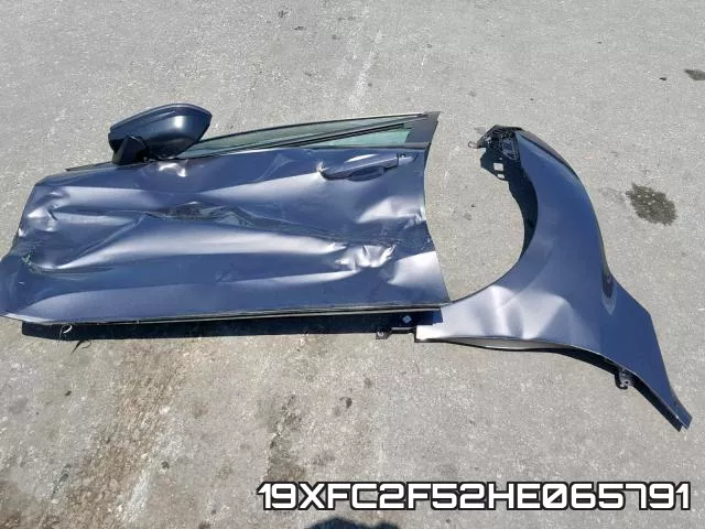 19XFC2F52HE065791 фото 10