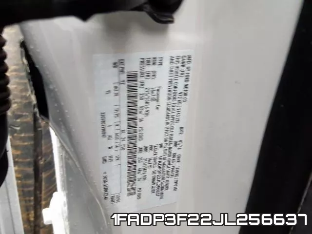 1FADP3F22JL256637 фото 2