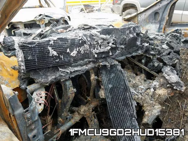 1FMCU9GD2HUD15381 фото 9