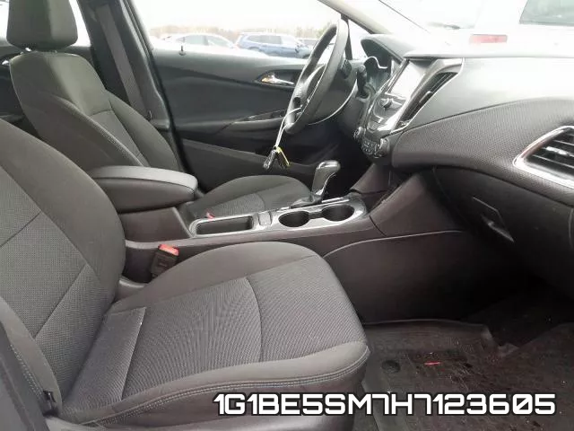 1G1BE5SM7H7123605 фото 6