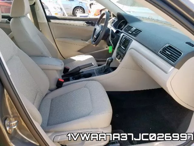 1VWAA7A37JC026997 фото 6