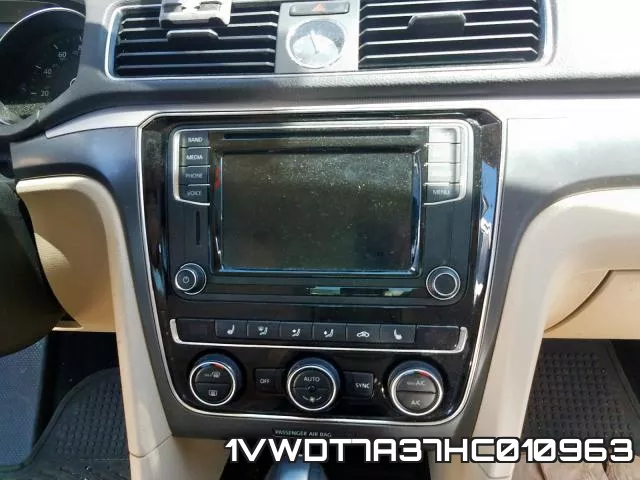 1VWDT7A37HC010963 фото 10