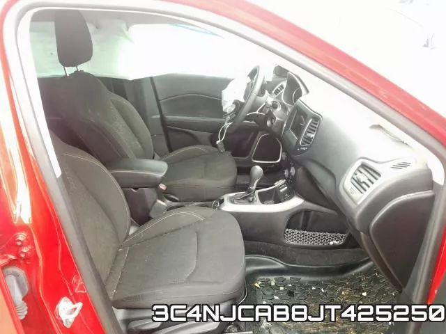 3C4NJCAB8JT425250 фото 4