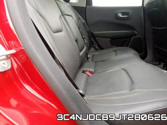 3C4NJDCB9JT280626 фото 7