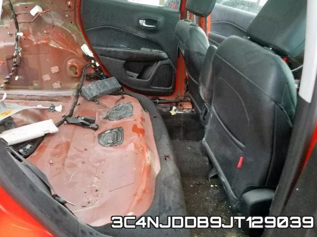 3C4NJDDB9JT129039 фото 7