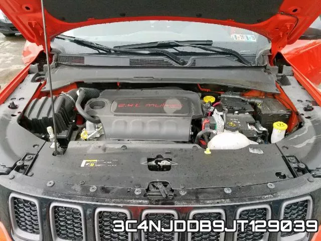 3C4NJDDB9JT129039 фото 8