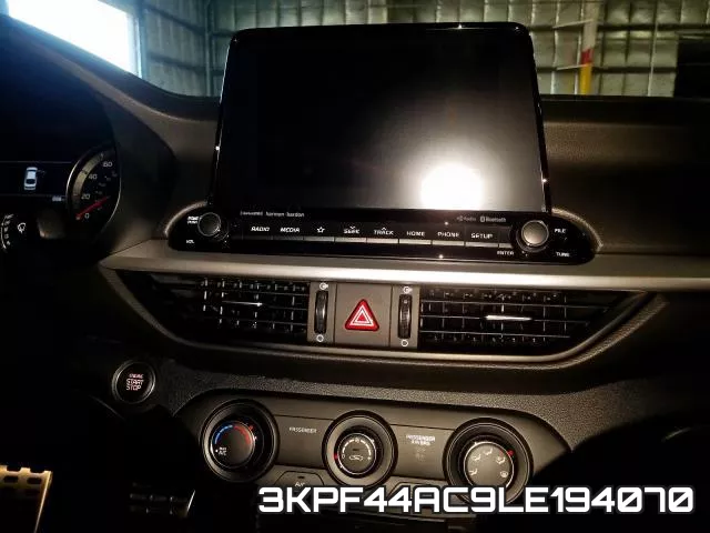 3KPF44AC9LE194070 фото 10