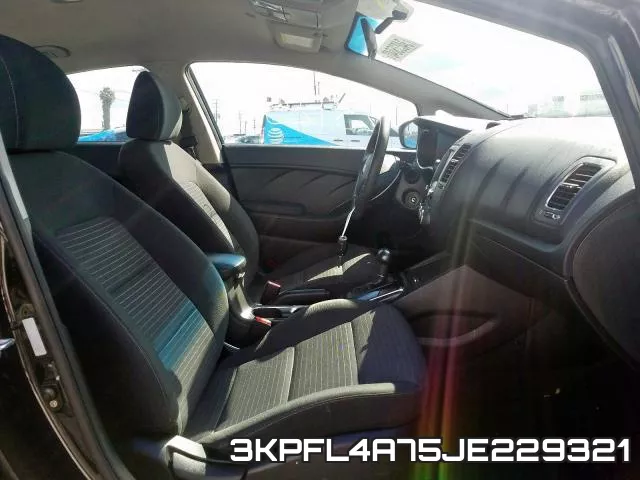 3KPFL4A75JE229321 фото 6