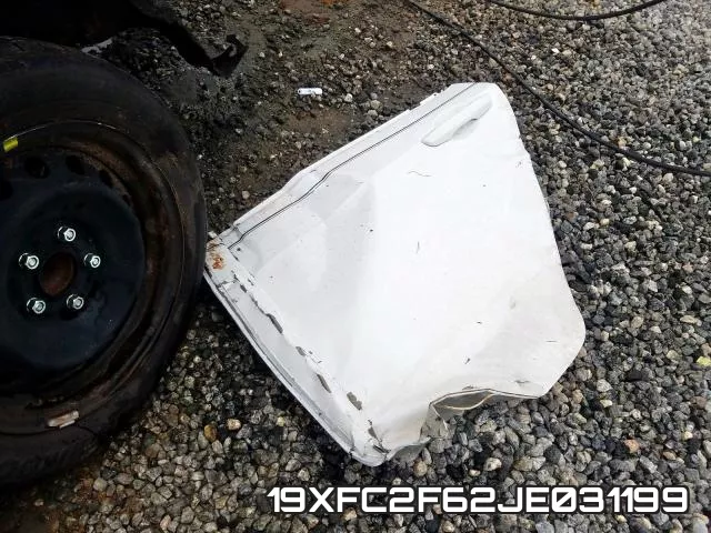 19XFC2F62JE031199 фото 10