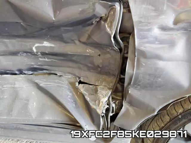 19XFC2F85KE029871 фото 10