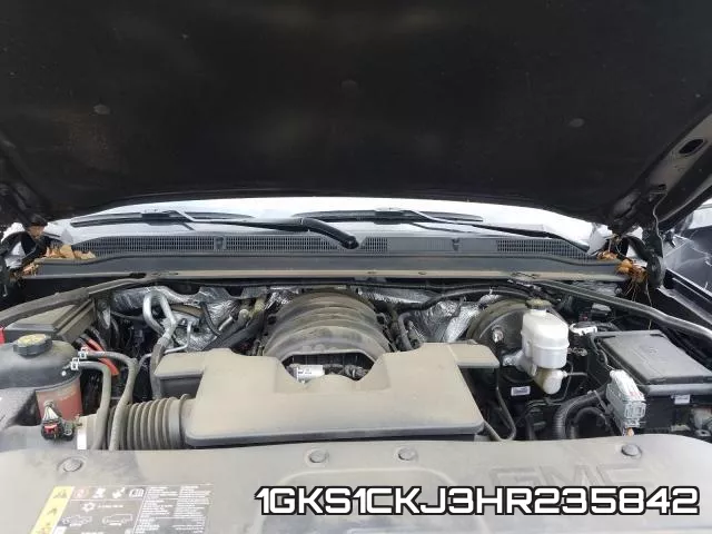 1GKS1CKJ3HR235842 фото 8