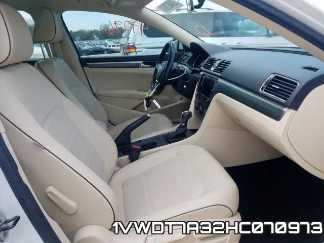 1VWDT7A32HC070973 фото 6