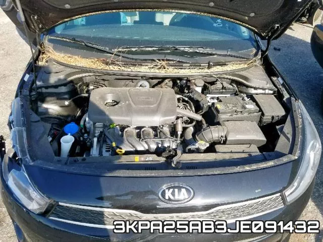 3KPA25AB3JE091432 фото 8