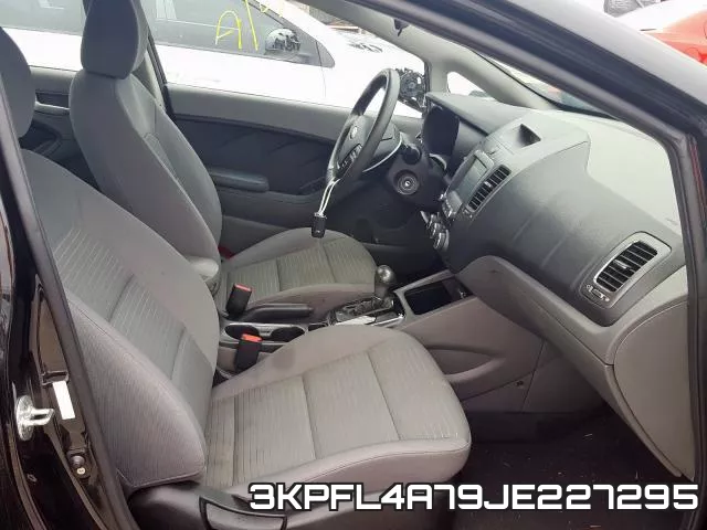 3KPFL4A79JE227295 фото 6