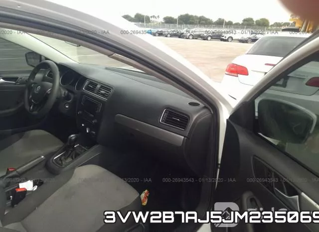 3VW2B7AJ5JM235069 фото 6