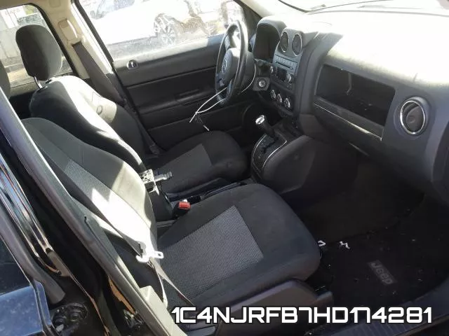 1C4NJRFB7HD174281 фото 6