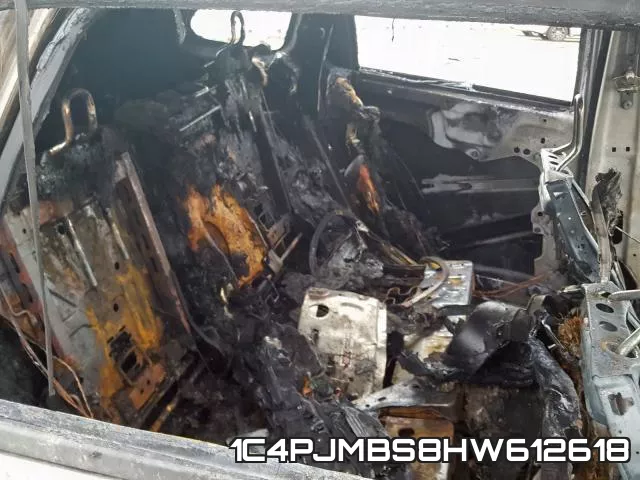 1C4PJMBS8HW612618 фото 2