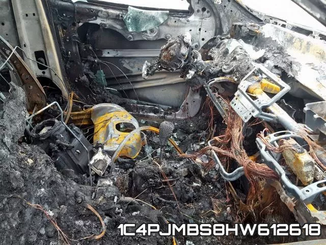 1C4PJMBS8HW612618 фото 6