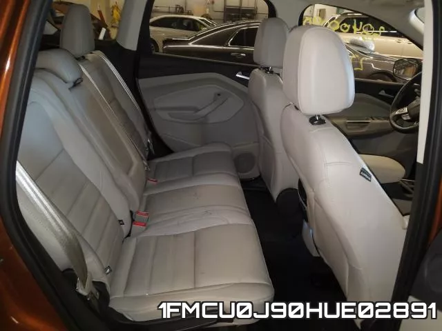 1FMCU0J90HUE02891 фото 7
