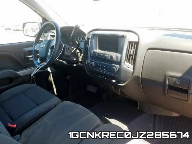 1GCNKREC0JZ285674 фото 10
