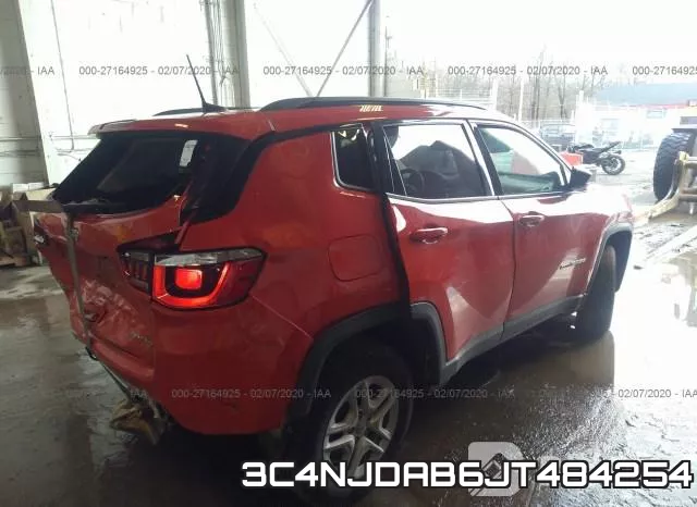 3C4NJDAB6JT484254 фото 5