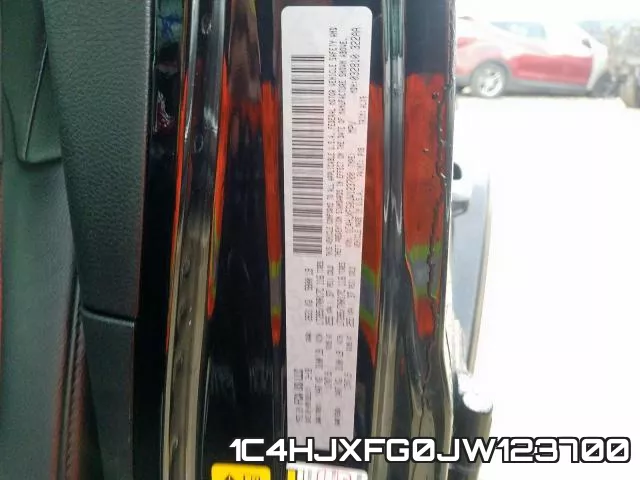 1C4HJXFG0JW123700 фото 2