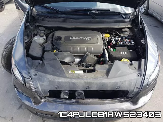 1C4PJLCB1HW523403 фото 8