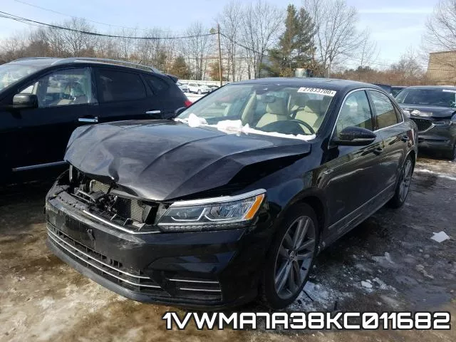 1VWMA7A38KC011682 фото 3