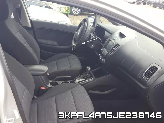 3KPFL4A75JE238746 фото 6