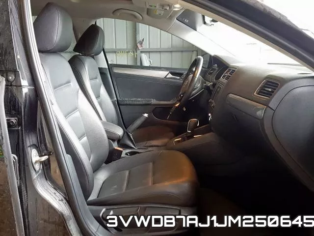 3VWDB7AJ1JM250645 фото 6