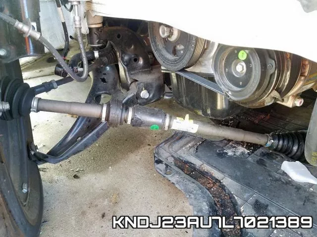 KNDJ23AU7L7021389 фото 10